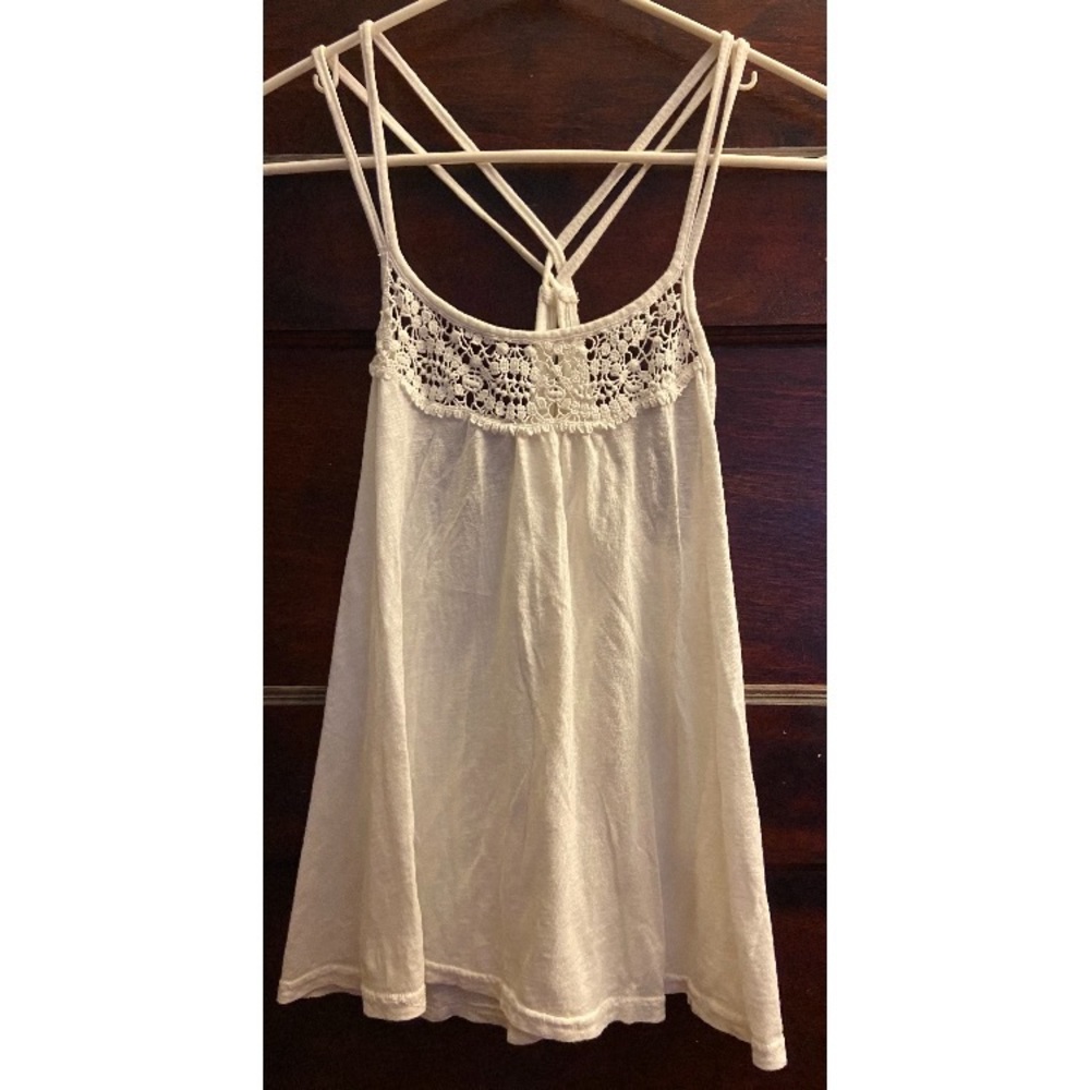 O’Neil Crochet neckline racerback loose Tank